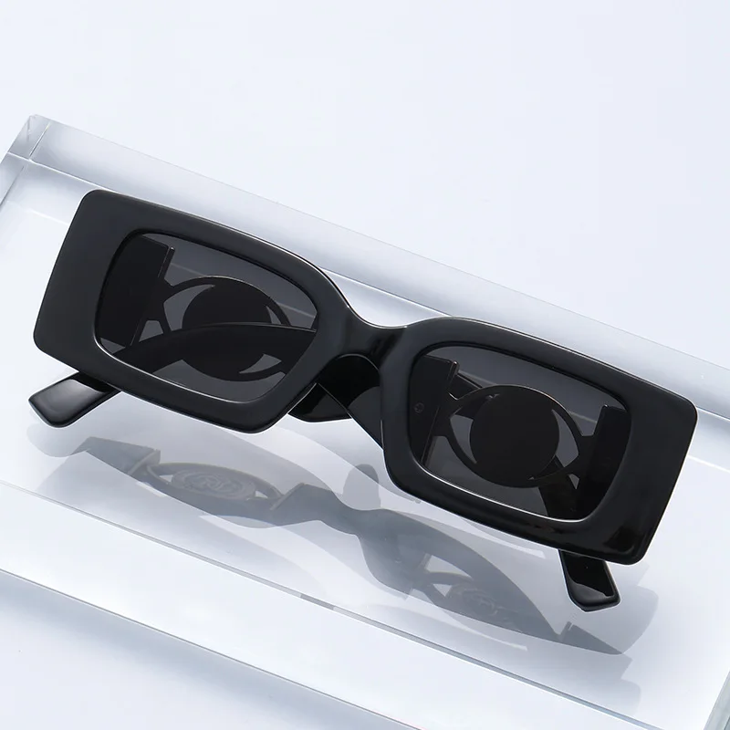 New Square Small Frame Sunglasses For Women Street Photography Glasses Fashion Square Modern Car Sunglasses JH3033