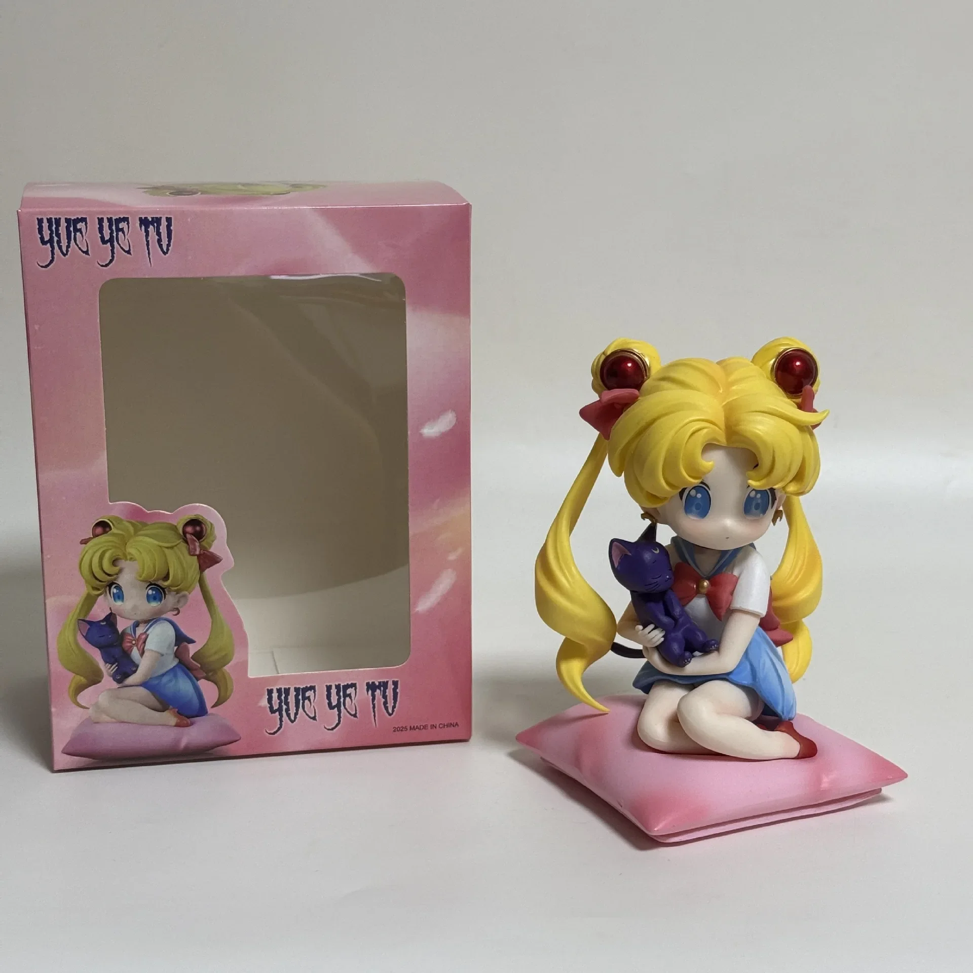 New Q-Style Sitting Sailor Moon sitting usagi tsukino anime girl collectible figure Cartoon Ornament cute room decor Gift Toy