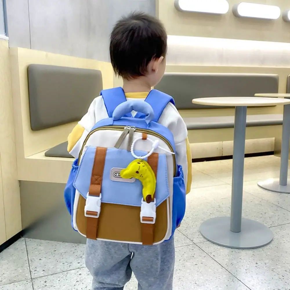 Lightweight Kindergarten School Bag Adjustable Straps Waterproof Cartoon Nursery Backpack Large Capacity Zipper Closure