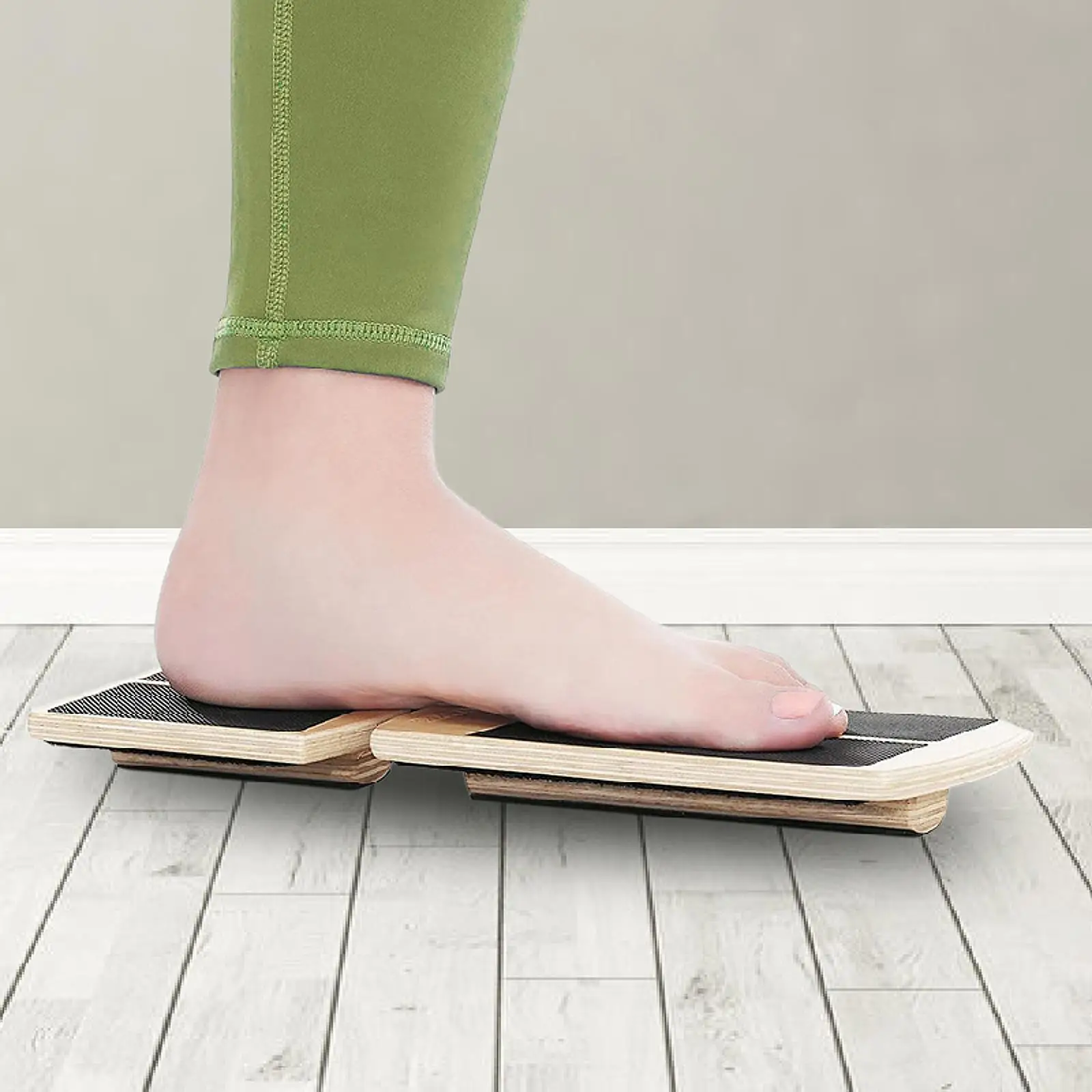 

Single Balance Board Ankle Foot Stretcher Foot Strengthen Training Portable Equipment Exerciser Mobility Board Stretch Board