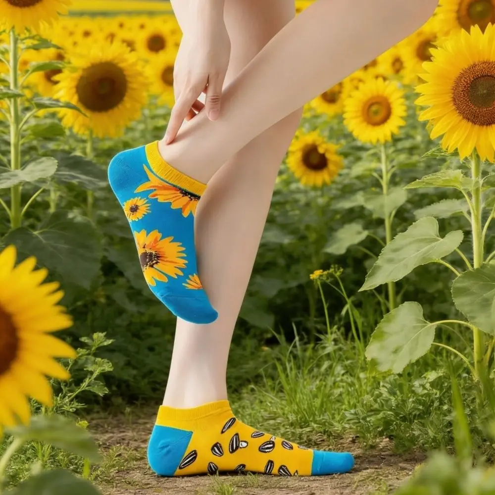 High Quality AB Asymmetrical Women's Socks Cartoon Animal Cute Men's Cotton Socks Breathable Comfortable Skateboard Socks