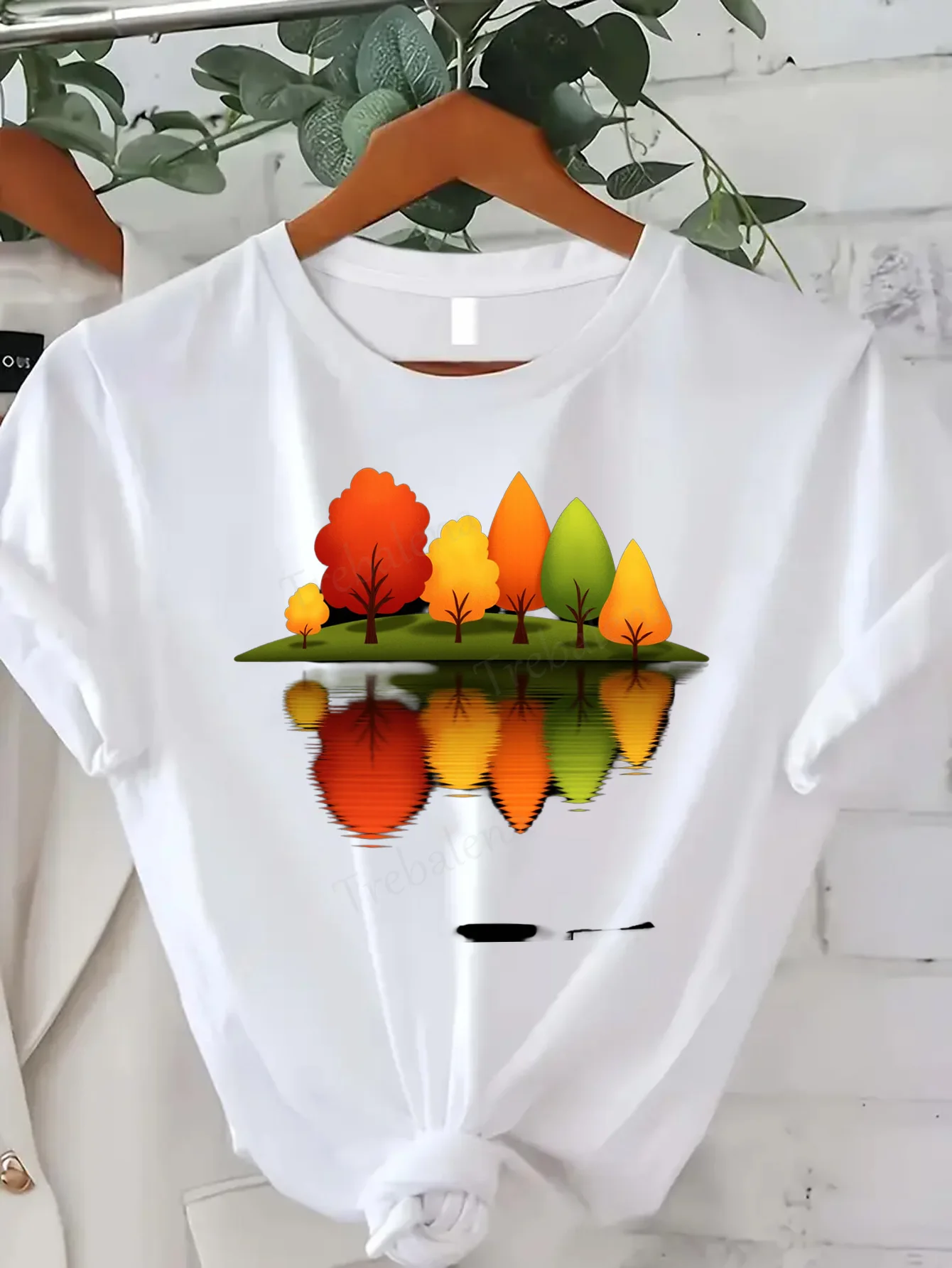 

Удобная женская футболка с принтом Осенняя футболка с рисунком деревьев - повседневная женская футболка в осеннем стиле