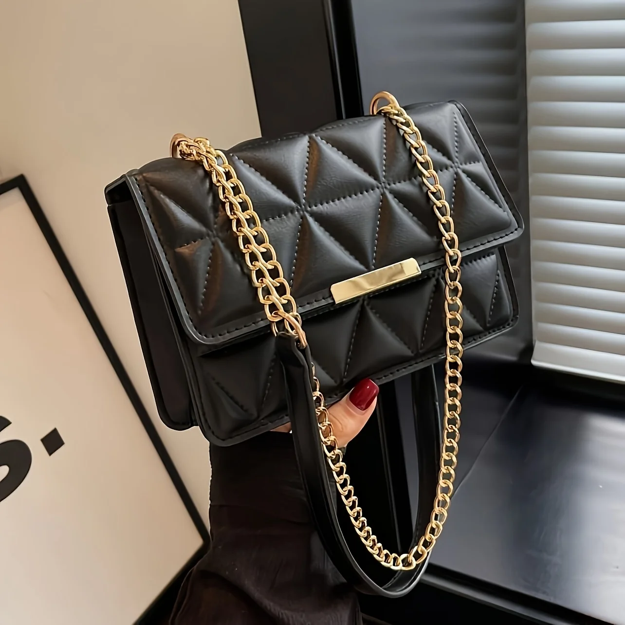 Modische Damen-Umhängetasche, schicke kleine quadratische Tasche für Damen, luxuriöse gesteppte Handtasche für tägliche Reisen, Shopping, Partys. – Detail 2