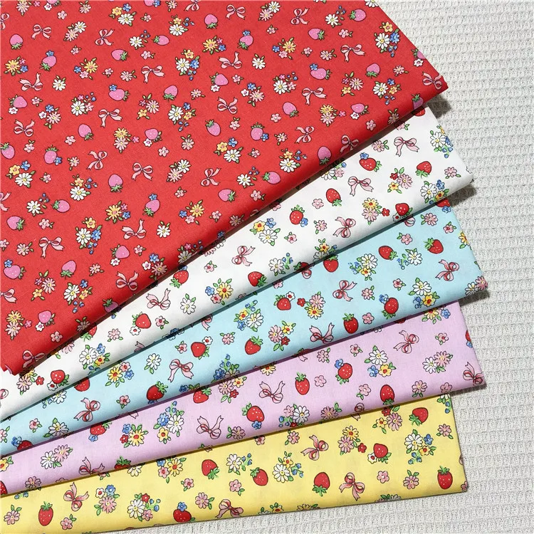 160x50cm Cute and Fresh Strawberry Printed Twill Cotton Fabric for Clothing Dresses Bedding Pet Clothes Handmade DIY Materials