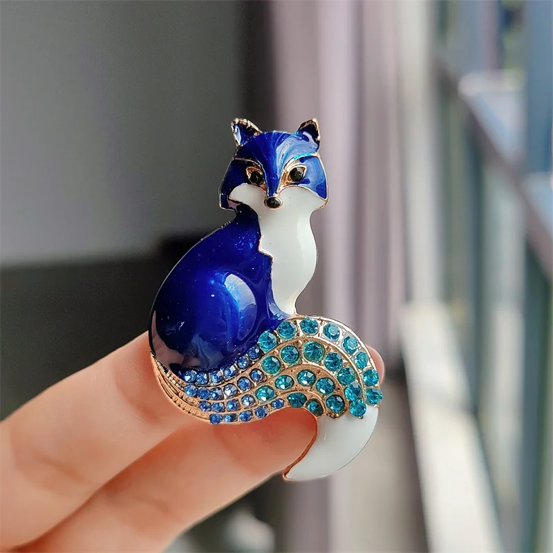 Fashion Rhinestone Enamel Fox Brooches For Women Unisex Cartoon Cute Animal Party Casual Brooch Pins Friend Gifts