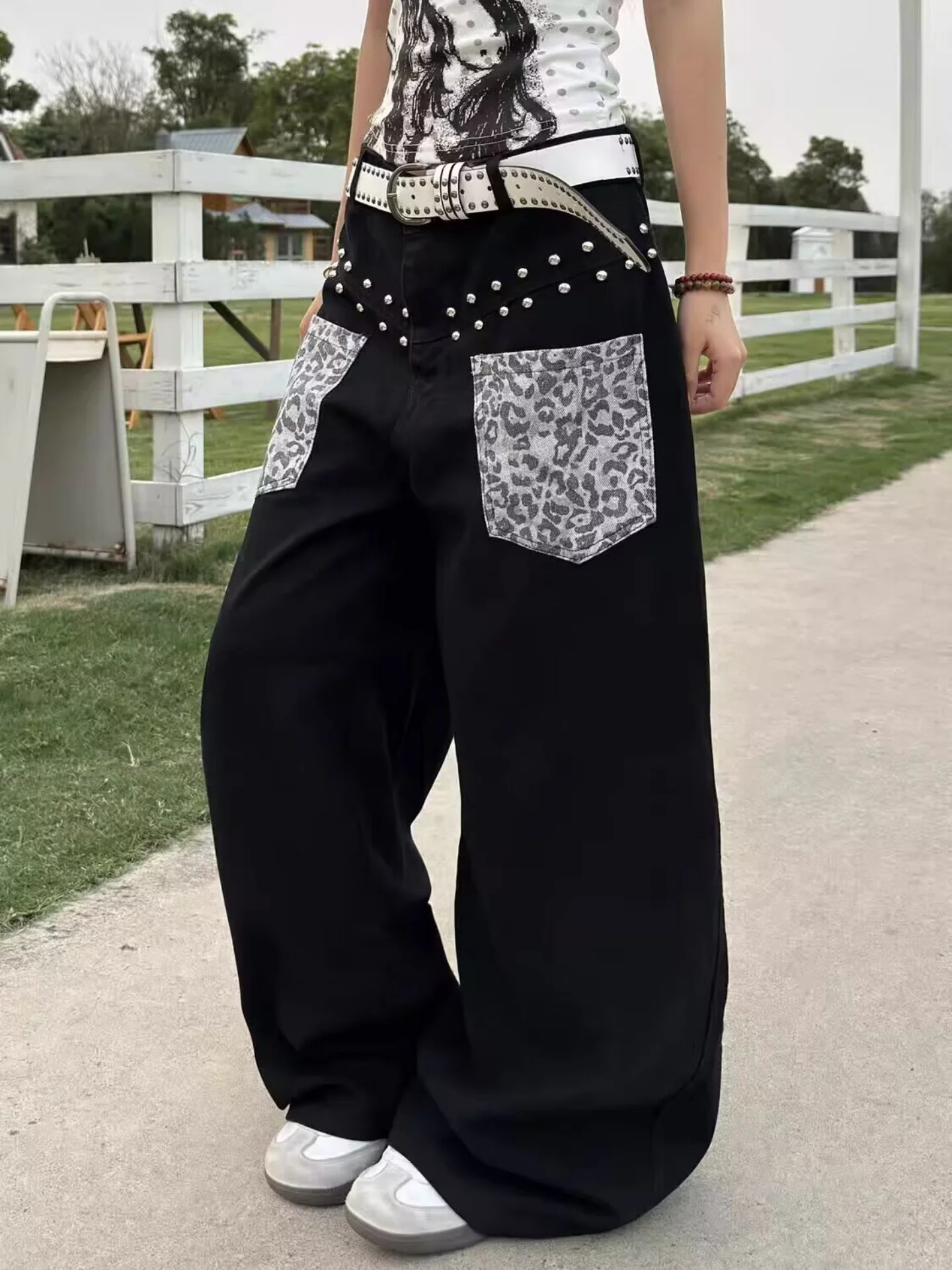 American Retro Leopard Print Pocket Wide Leg Denim Jeans Men Women Subculture High Street Rivet Splicing Knife Workwear Pants