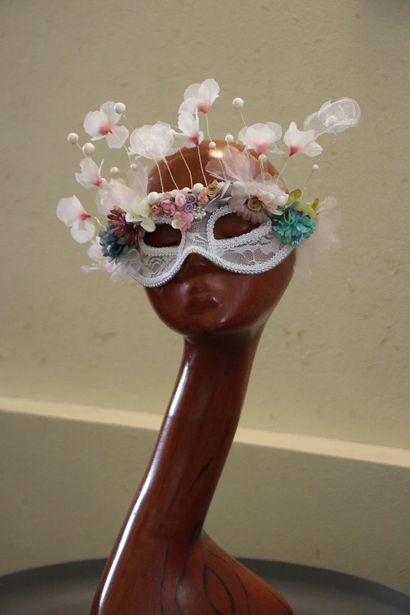 

Halloween Makeup Ball Female Flower Mask, Super Beautiful Female Party Mask