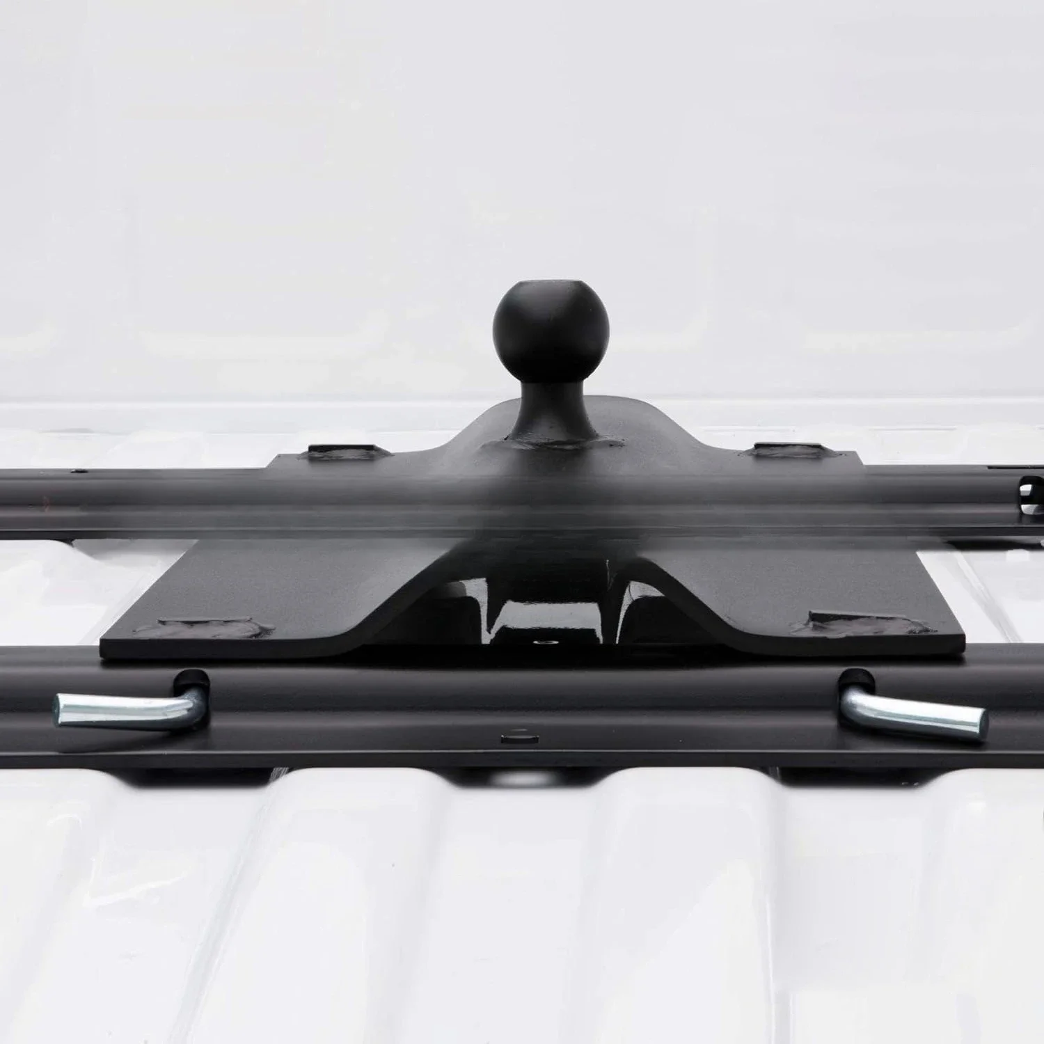 Fifth wheel trailer guide, gooseneck adapter hook pickup RV trailer