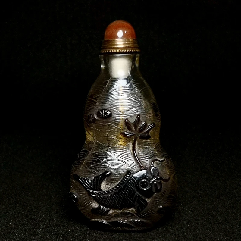 YIZHU CULTUER ART Size 7.7 x 4 cm Chinese Old Beijing Glaze Carving Lotus leaf Fish Statue Snuff Bottle Collection