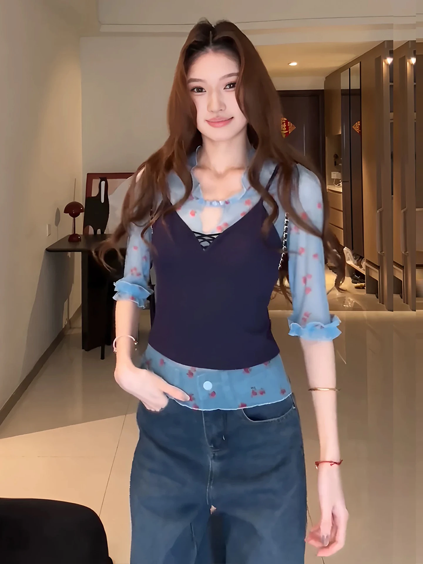 Korean Style Floral Lace Short Sleeve T-Shirt Set Women's Summer Vest Top Beautiful Blouse Halter Neck Design Breathable Poly...