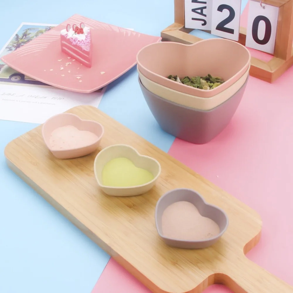 Cute Home Food Heart-Shape Sauce Dishs Dipping Bowls Wheat Straw Soy Sauce Dishes Mini Side Seasoning Unbreakable Dessert Dishs