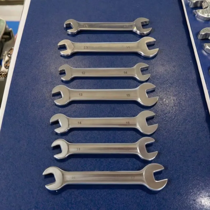 Articoli più venduti Strumenti in titanio antimagnetico al 100% Chiave doppia aperta 14 * 17mm di livello industriale