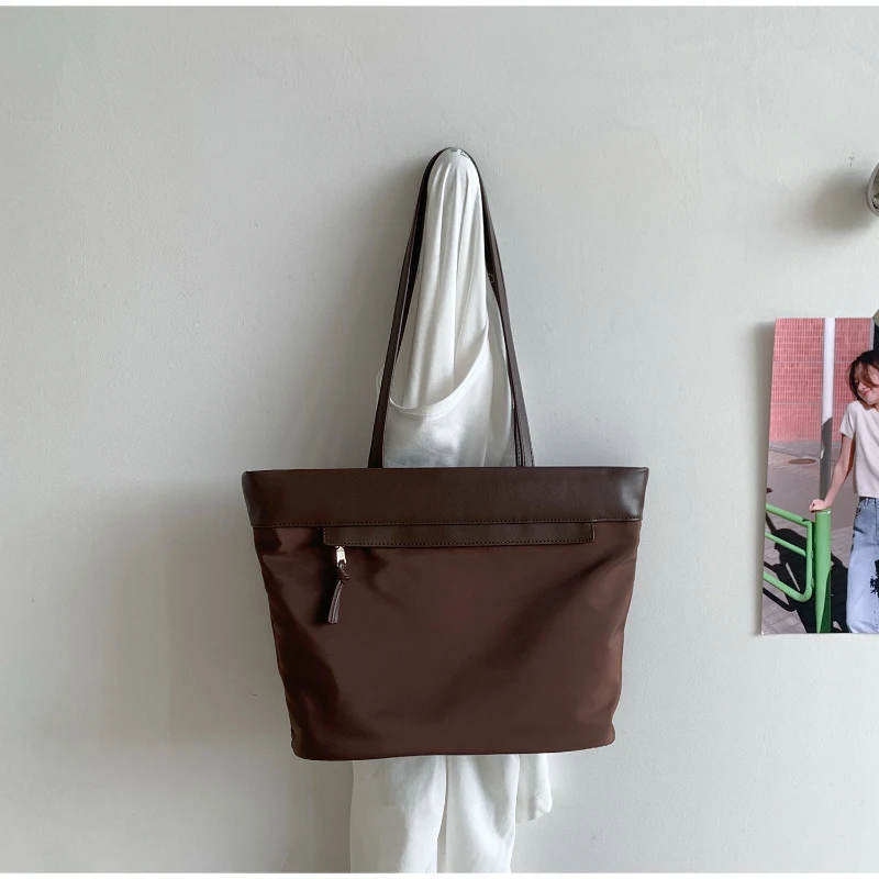 Koreanische Schultertasche, Leichte Damen-Handtasche mit Großer Kapazität aus Nylon, Vielseitige Shopper-Tasche für Arbeit und Freizeit – Detail 12