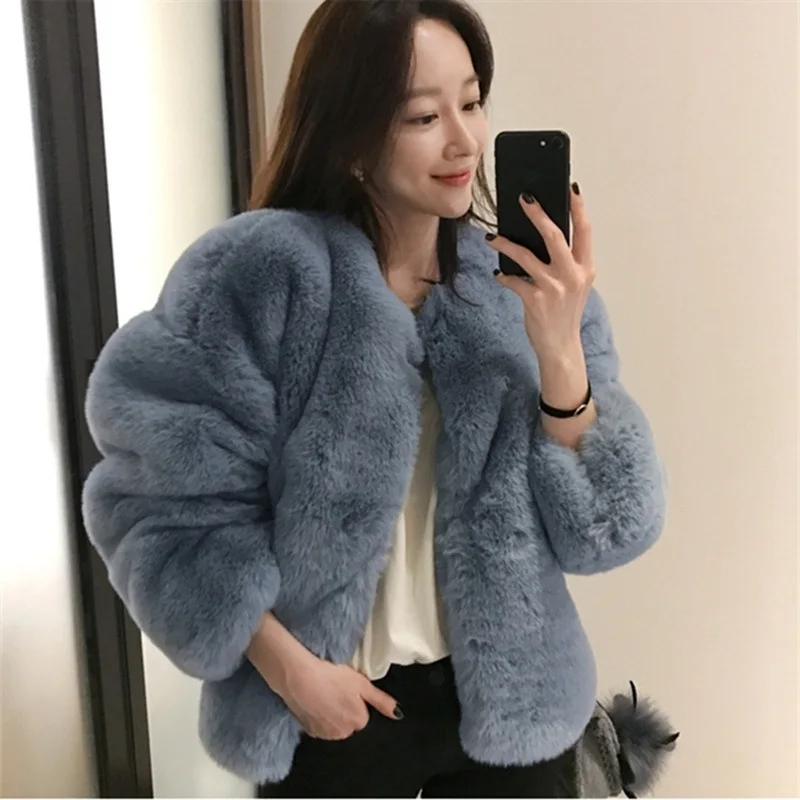 Korean version imitation otter rabbit fur grass short coat for women's fashion, loose and slimming plush coat