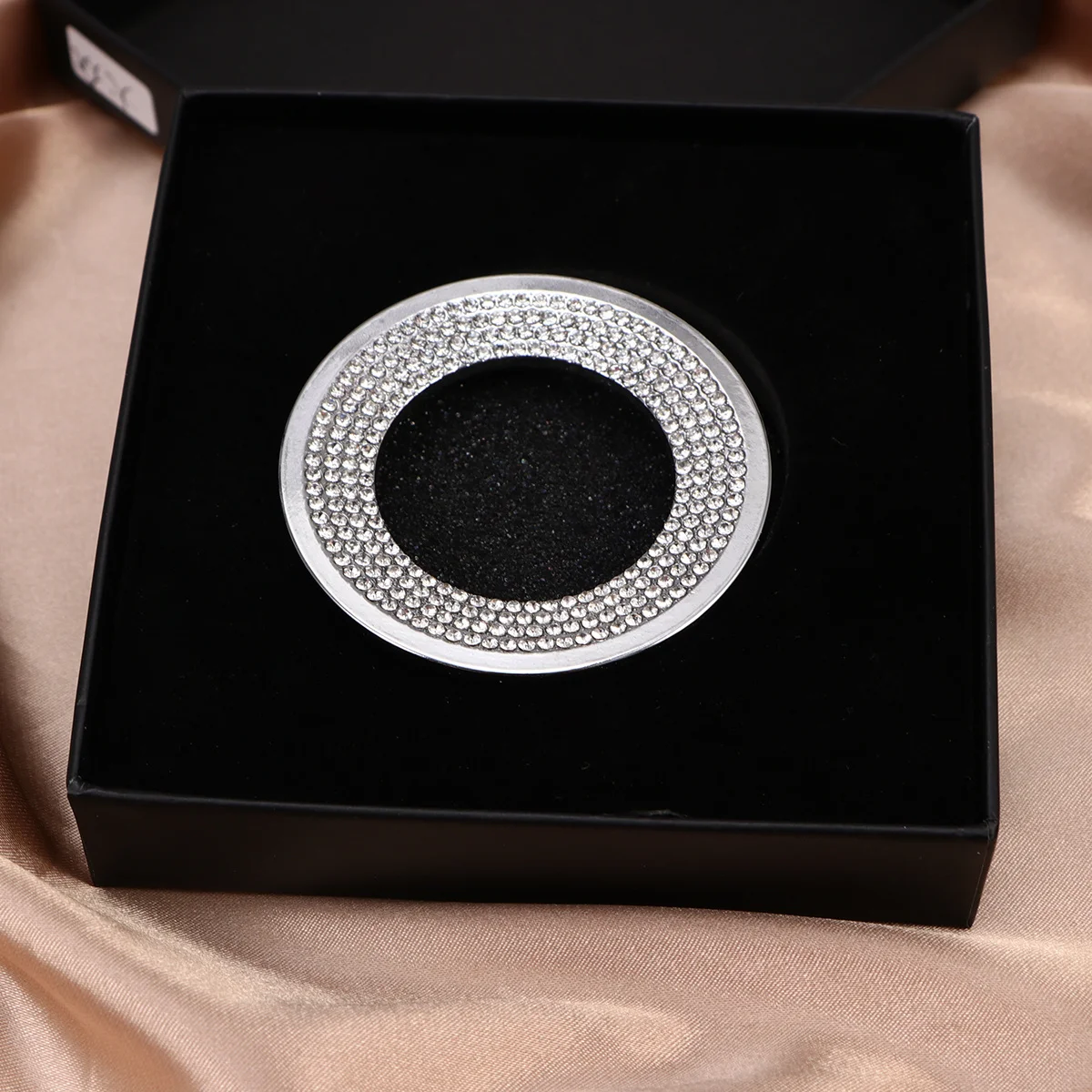 1Pcs Steering Wheel Sticker Durable Lightweight Silver Crystal Decor Decal Car Styling Accessories Steering Wheel Cover