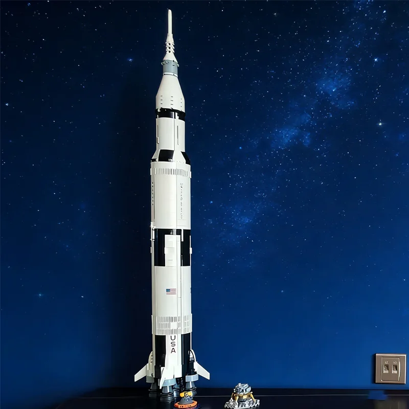 

1238 шт. классическая модель Apollo Saturn V Launch Vehicle Rocket and Launch Pad подходит для 21309 92176 строительных блоков детские игрушки подарки
