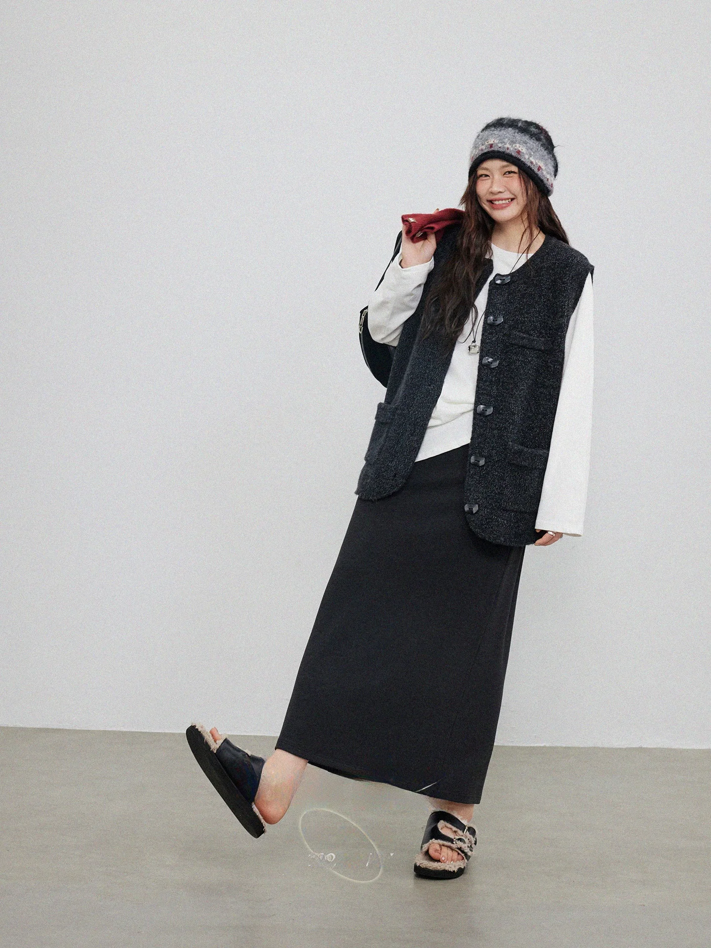 

Женская утепленная жилетка больших размеров в стиле ретро, осенне-зимняя новинка, свободная многослойная повседневная безрукавка с карманами