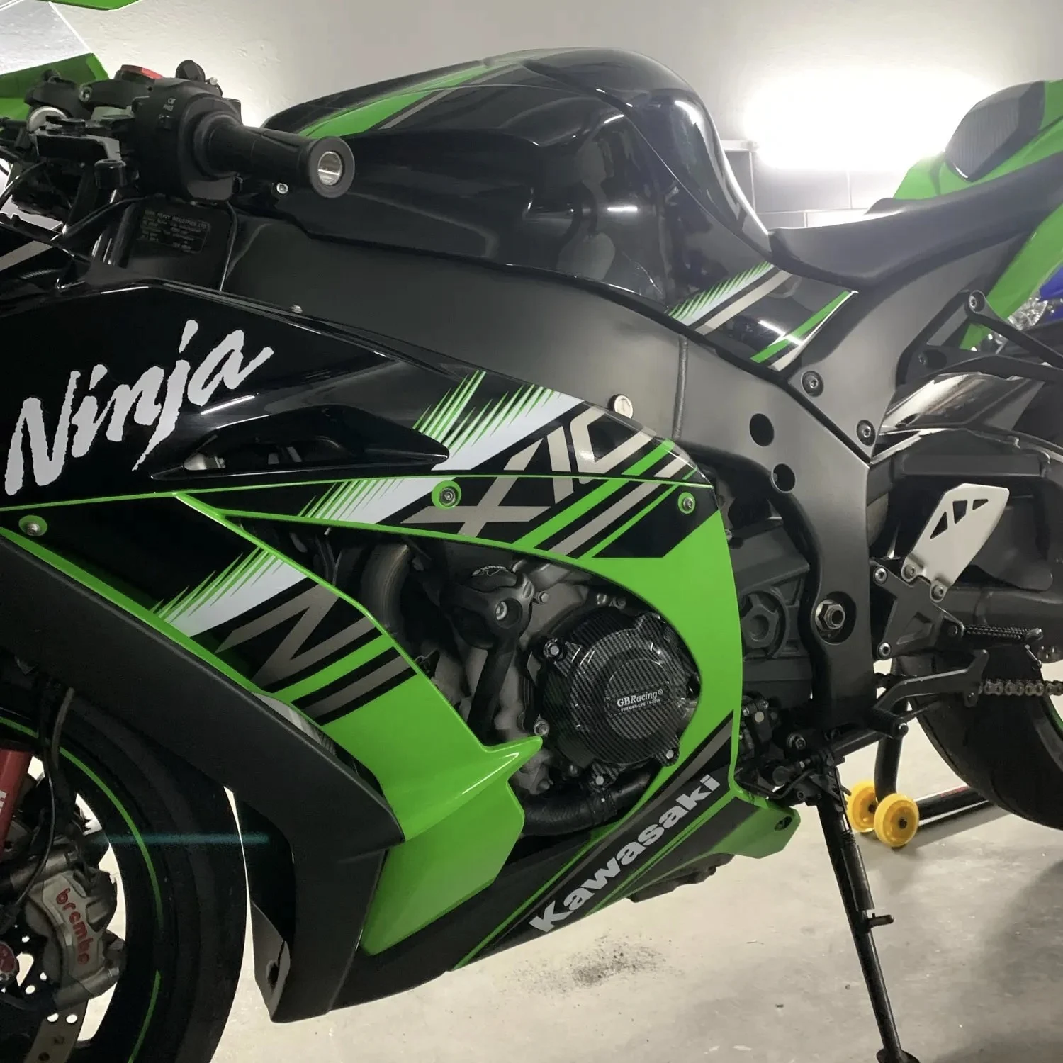 ฝาครอบเครื่องยนต์รถจักรยานยนต์ป้องกันกรณี GB Racing สําหรับ KAWASAKI ZX-10R 2011-2016 2017 2018 2019 2020 2021 2022 2023 2024 2025