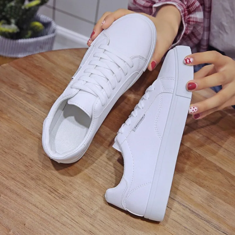 Desginer Women Sneakers Breathable Students Casual Sports Shoes Girl Flat Leather Pu White Shoes Woman Vulcanize Shoes