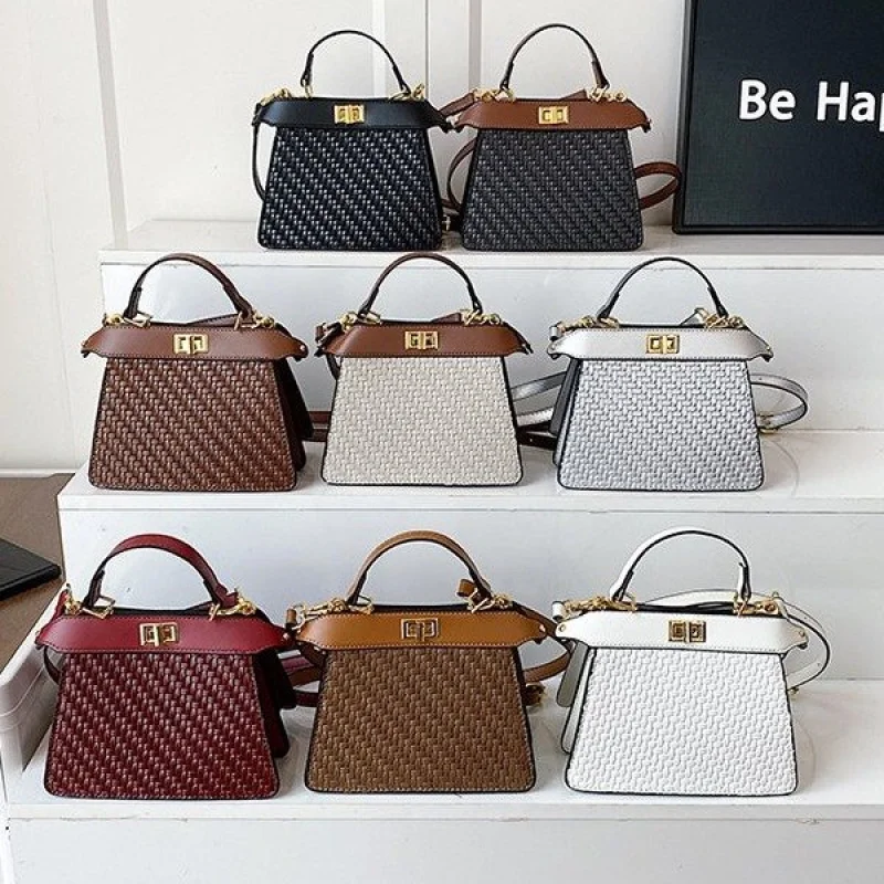 

Luxury Ladies Fashionable Leather Crossbody Bag Trendy Commuter Elegant Women's Casual Vintage Simple Handbag