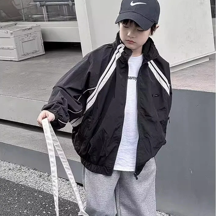 Boys' stormcoat, spring and autumn sports jacket, 2024 new autumn clothing children's jacket, windbreaker trend