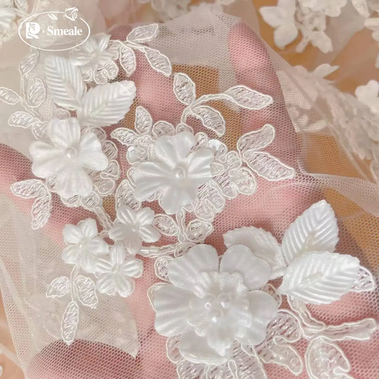 Elfenbeinweißer Rayon weicher Braut- und Hochzeitskleid-Schleierstoff. DIY handgefertigter Nähzubehör. 3D-Chiffon-Blumen-Perlen-Spitzenstoff RS35 – Detail 2