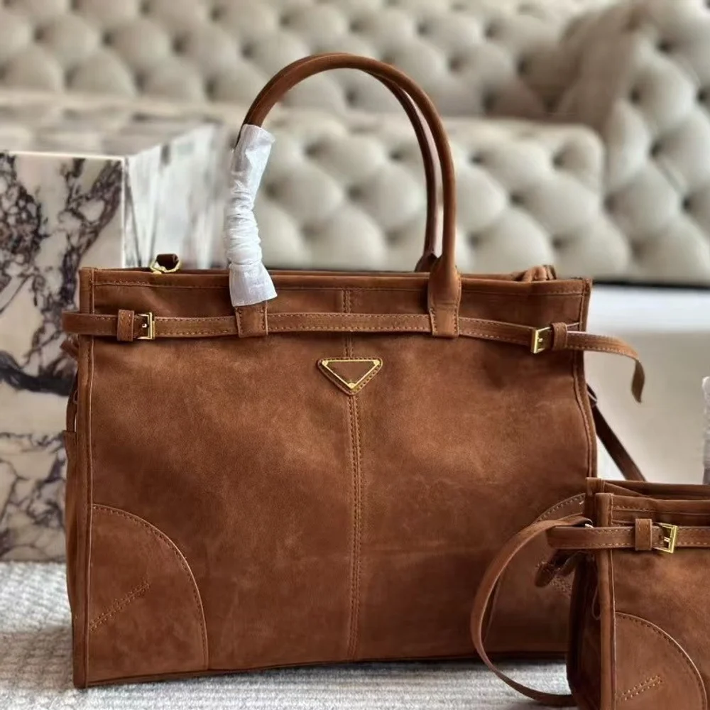 

2025 New Casual Versatile Belt Buckle suede Retro Underarm Bag Premium Texture Handbag Single Shoulder Crossbody Bag