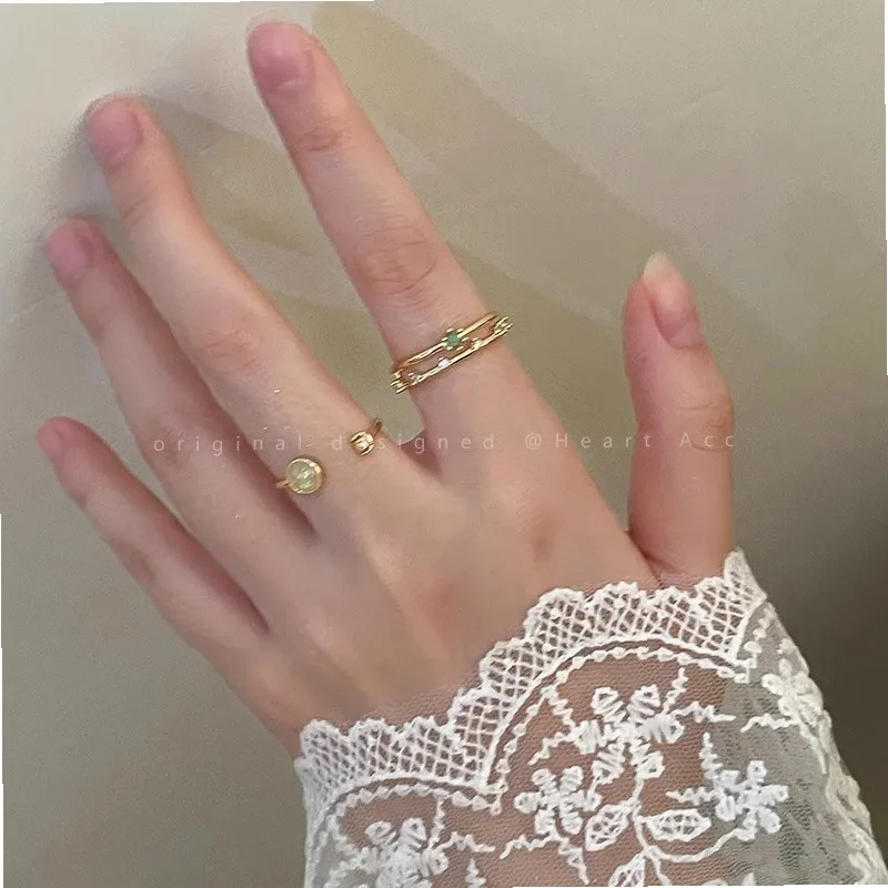 Gold Zircon Open Ring for Women, French Retro Vintage Design, High-End Niche Statement Ring for Index Finger