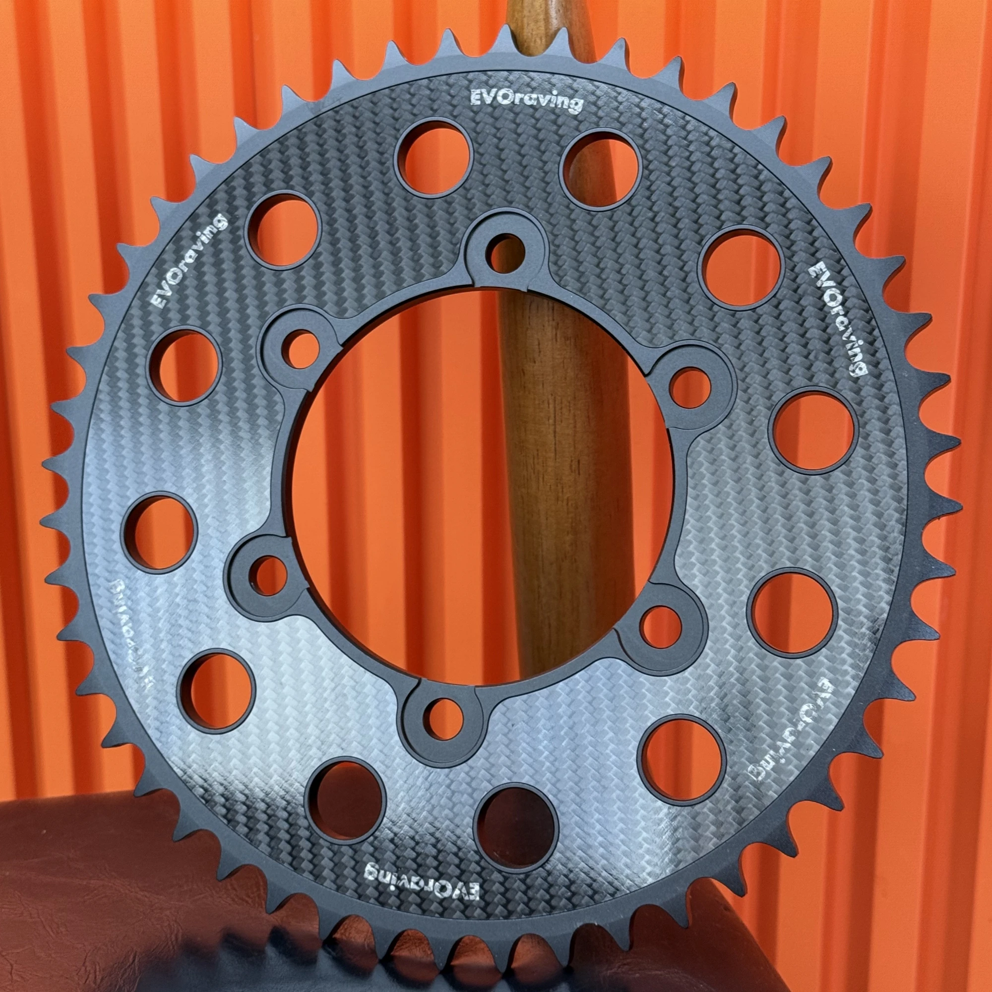 

For TRIUMPH Street Triple 765 EVORACING OEM hub Aluminum alloy carbon fiber sprocket 525-46T-48T