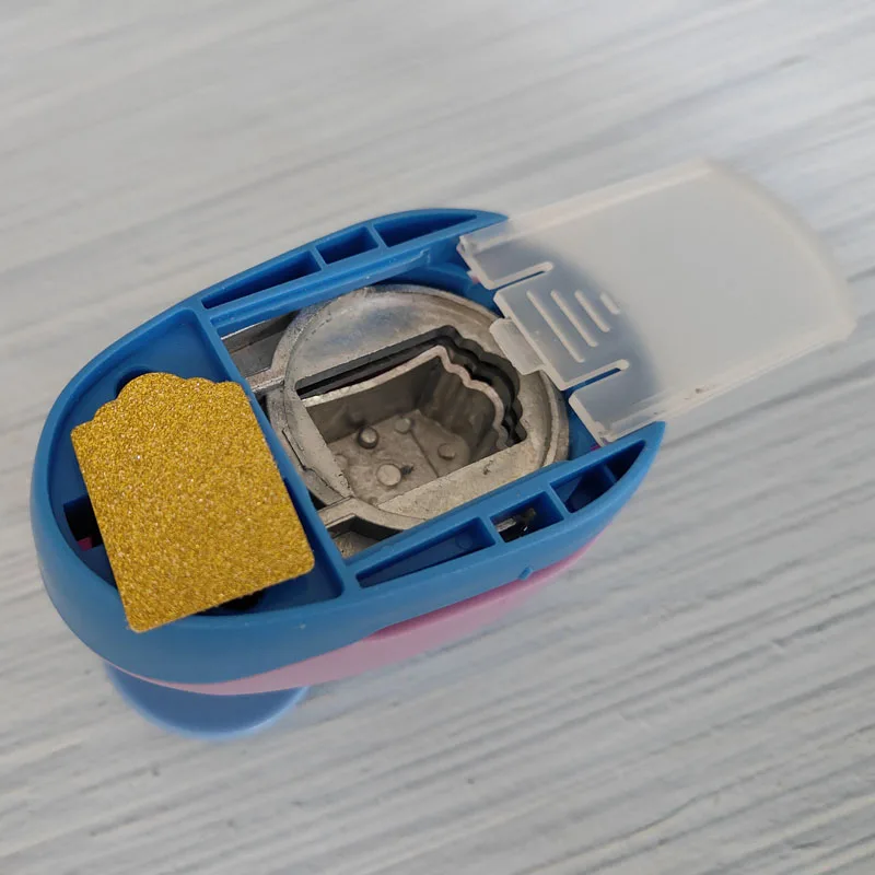 Tag Cutter Hole Punch Kid Child Paper Scrapbook Tags Cards Craft DIY Cutter Tool  Crafts Projects Bookmarks Puncher