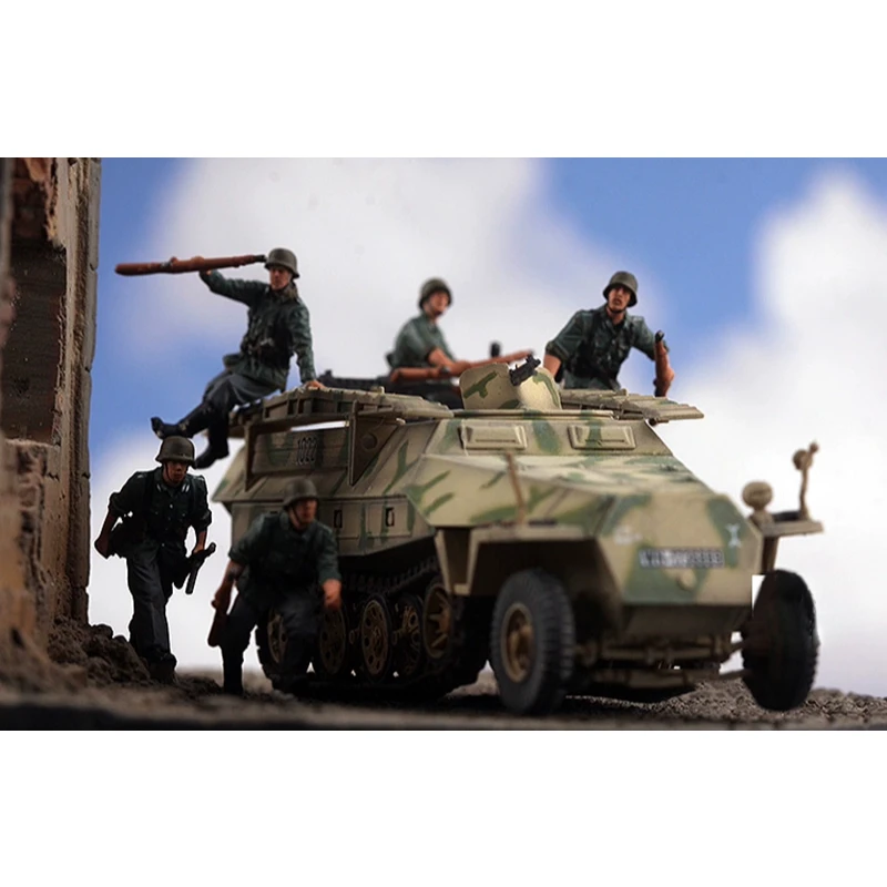 

New 1:72 Scale Model 5 Pcs German Sd.Kfz.251 Soldiers Dolls Toys DIY Scene Accessory Action Figure Gift Collection Display Fans