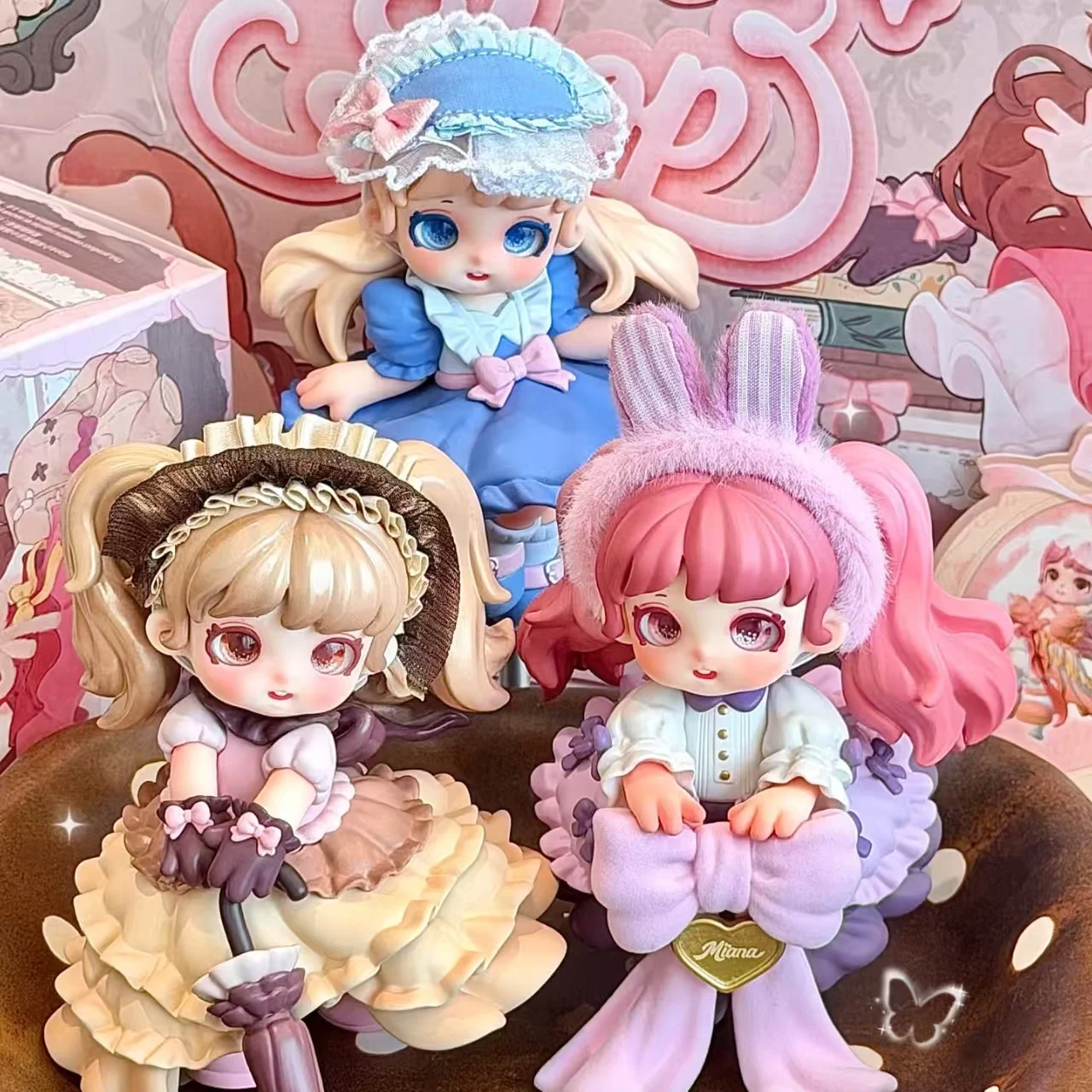 

Горячая новинка: Коллекционная мини-фигурка Miana Mystery Box из серии Vintage Shop – милая кавайная игрушка-сюрприз для декора стола, подарок на день рождения для фанатов