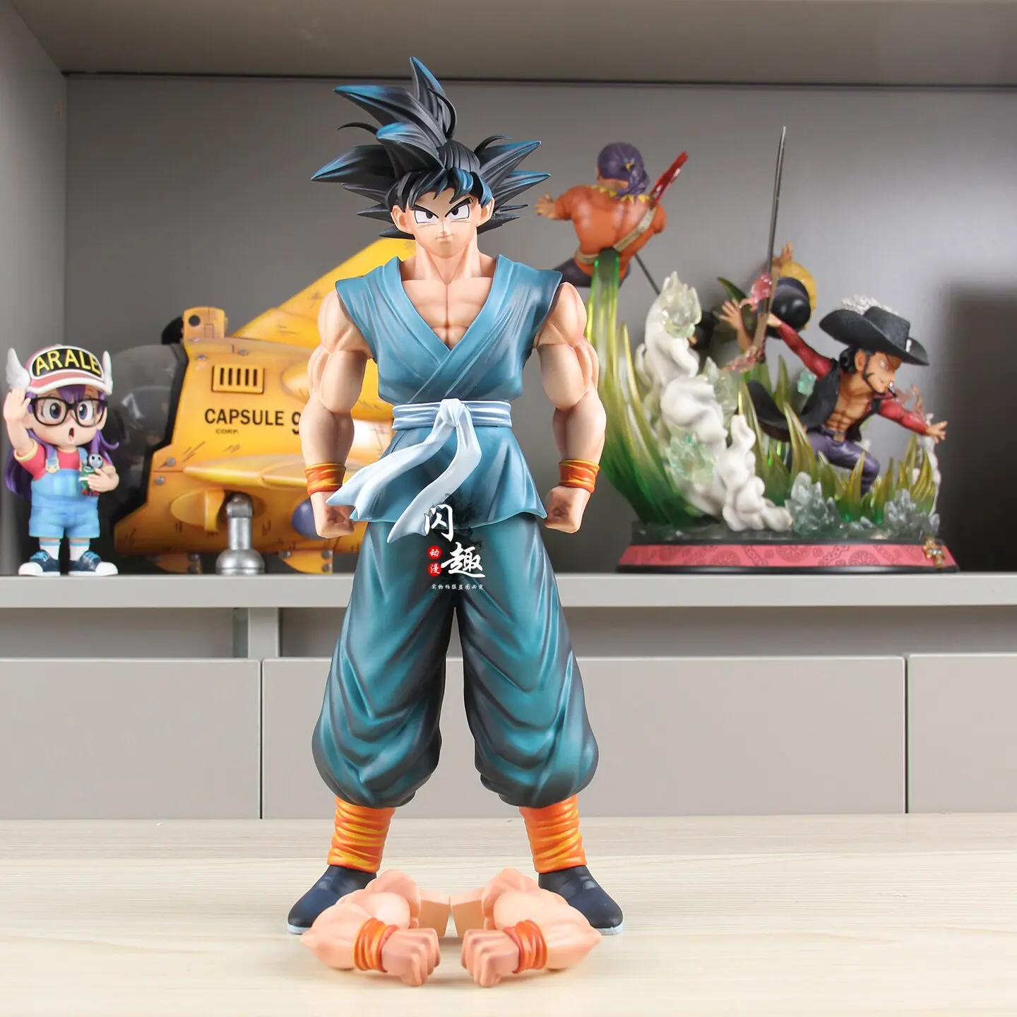 

HY Dragon Ball Character Figure Detailed Sculpture Desktop Decor Home Ornament Premium Collectible Craft Gift For Collection