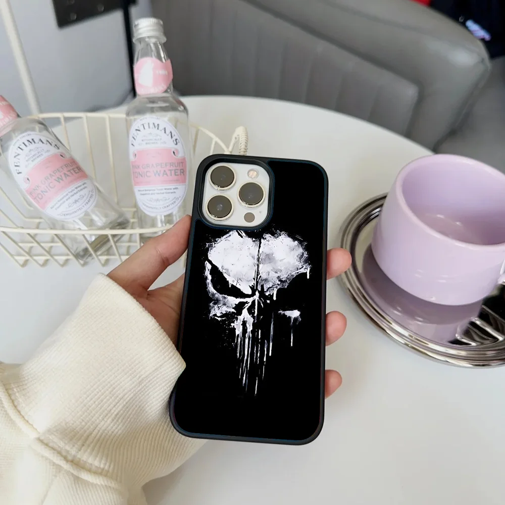 Etui na telefon TV The P-Punishers Skull do iPhone'a 11, 12, 13, 14, 15, 16 Plus Pro Max Lustrzany akrylowy pokrowiec PC TPU