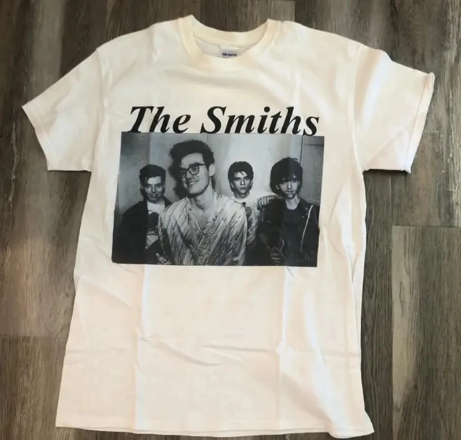

Летняя женская винтажная футболка The Smiths больших размеров из хлопка: дышащая, стильная, универсальная, в уличном стиле, оверсайз