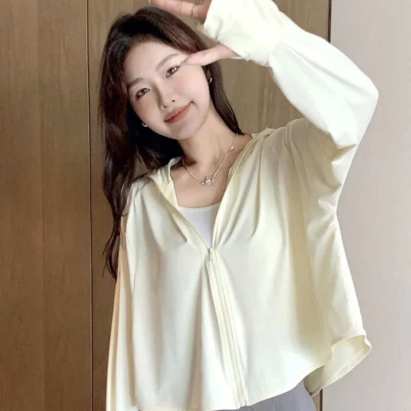 

2025 New Summer UV Protection Sun Protection Coat Women Ice Silk Breathable Hooded Sunscreen Clothes Zipper Long Sleeve Jacket