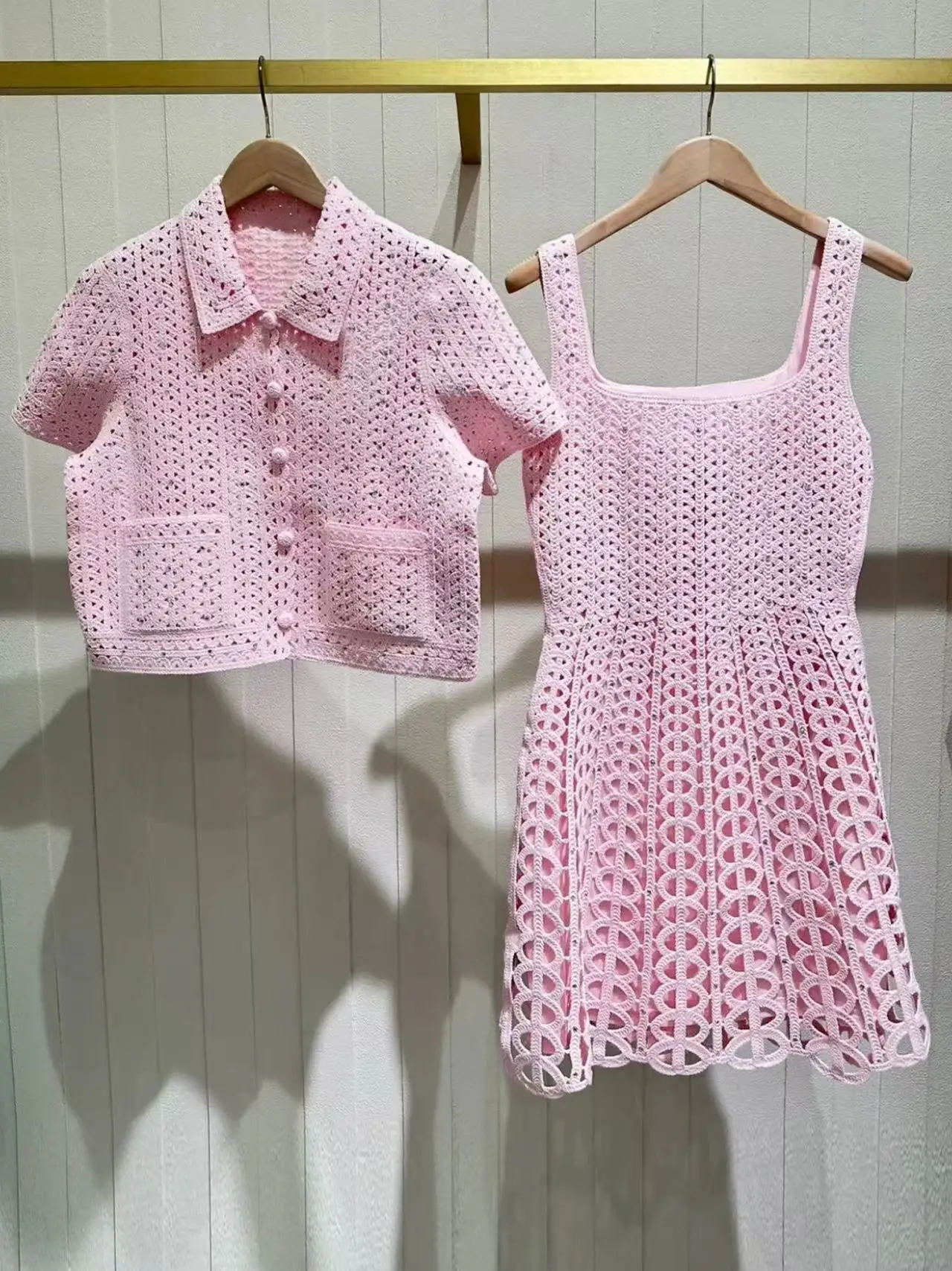 

Women Pink Set Hollow Out Turn-Down Collar Single Breasted Short Sleeve Cardigan + Mini Dress +Midi Robe ﻿