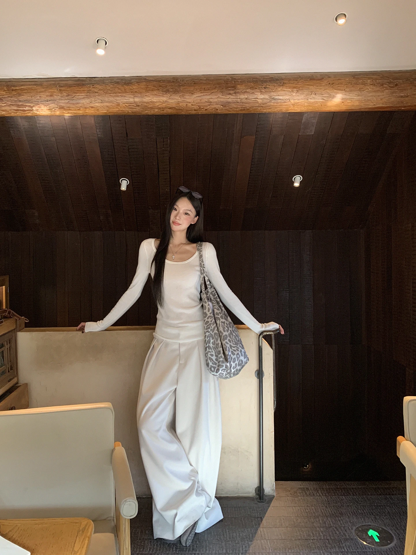 

Slim Fit Long Sve Белый свитер Женский осенне-зимний ленивый высококачественный вязаный свитер с прямой трубкой для поездок на работу S...