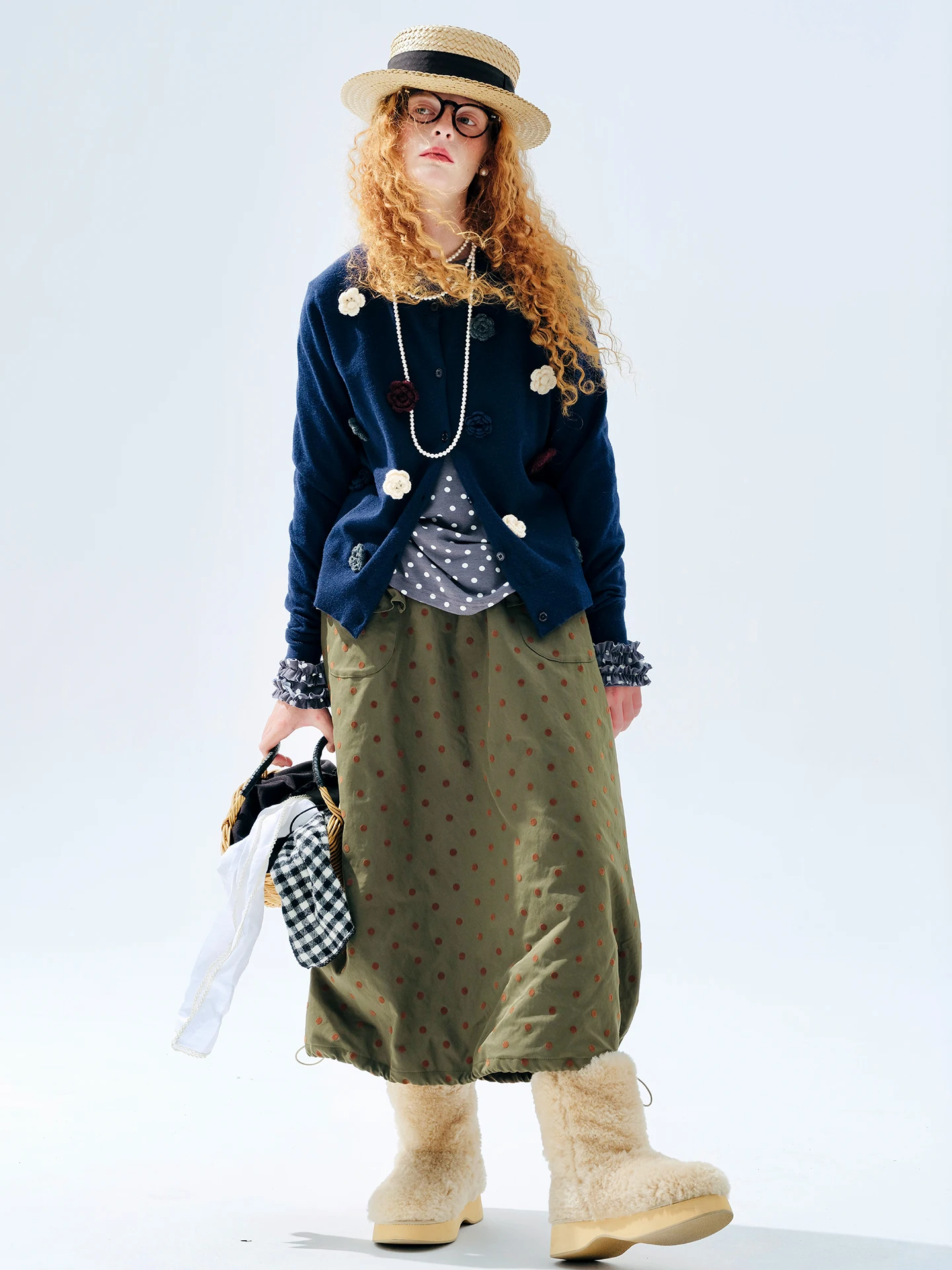 Dunkelblaue Strickwaren – Imakokoni 2025, künstlerisches Herbst-Fleece – Strickjacke mit 3D-Blumen und Schnitt 255268