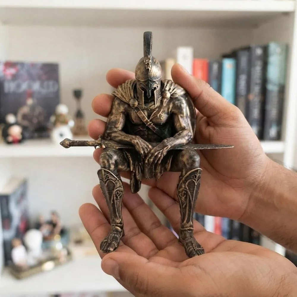 3D Printed Spartan Warrior Statue Sitting Position Helmet Armor Greek Warrior Ornament Vintage Mini Bookshelf Edge Decor Mantel