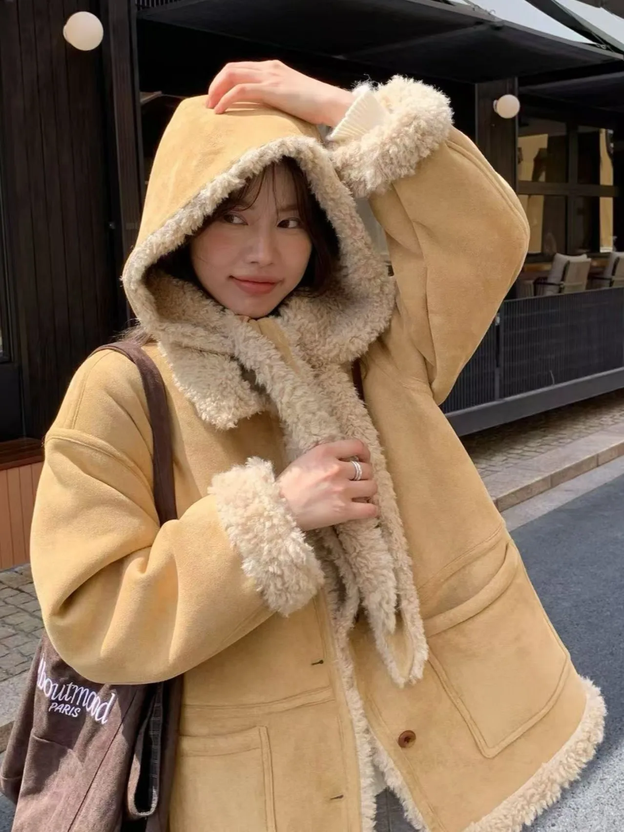 

Retro Double-Sided Lamb Fur Jaet Women's Winter New Sle Cotton Coat with Hat Two-Way Wear Leather Fur Inteated