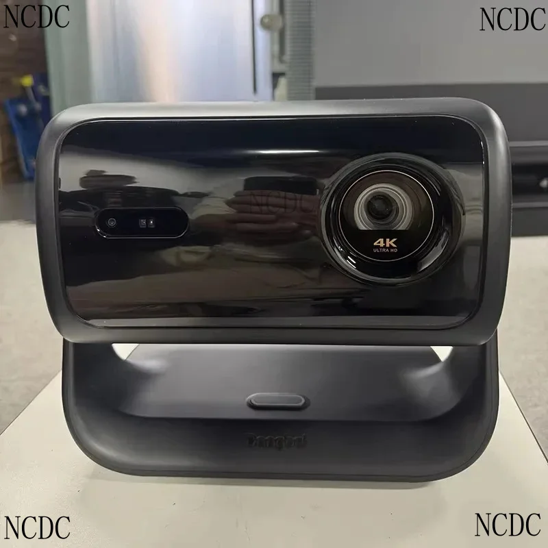 

2025 Dangbei MP1 3840*2160 3100 ISO Lumens UHD 3D Build-In Home Theater 4K Triple Laser Projector