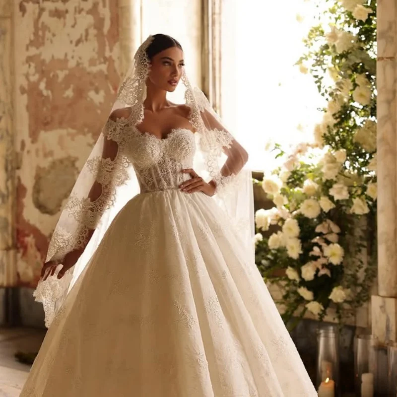 

Lace ivory white Appliques Lace Wedding Dresses of off-shoulder A-line decal Bridal Gowns Made Customized