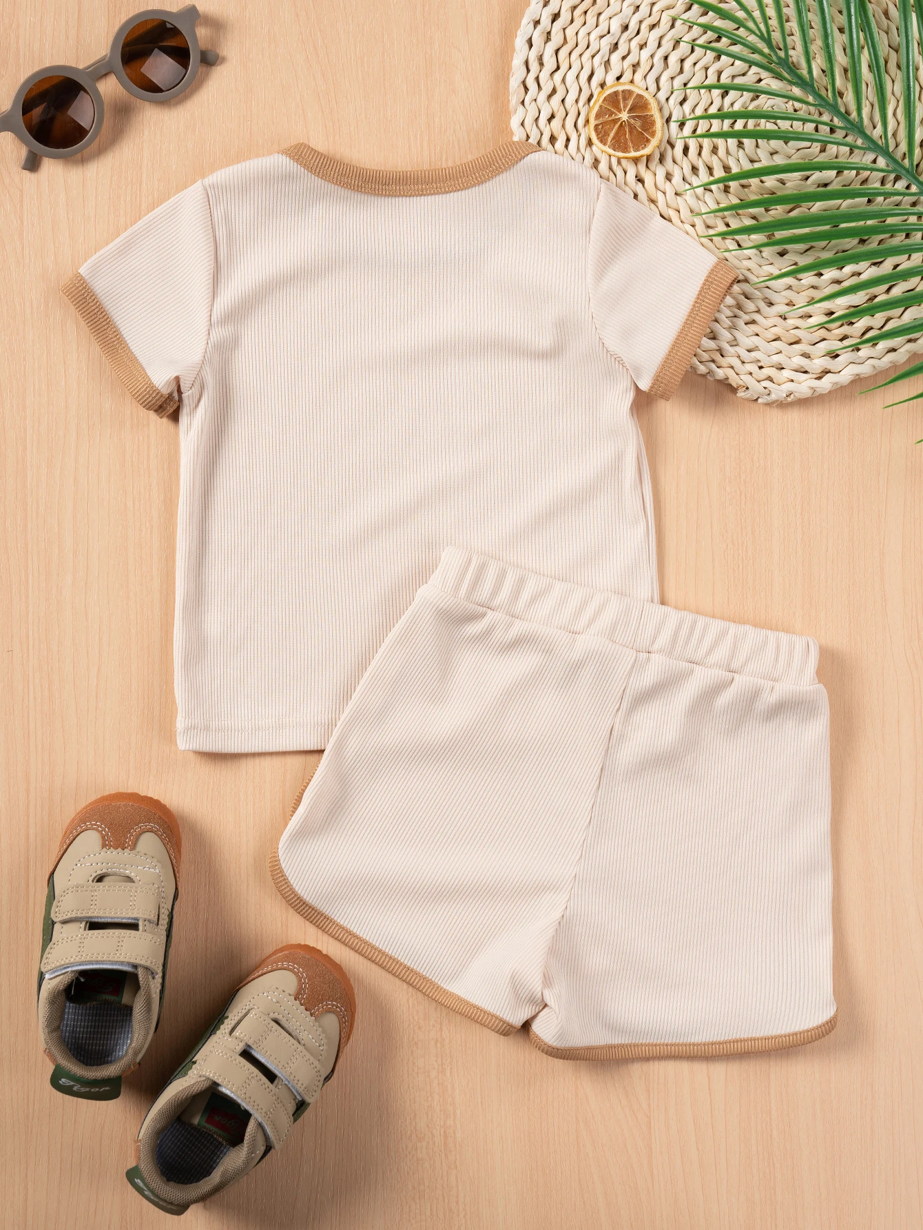 Toddler Girl's Solid Ribbed Tee & Striped Print Shorts Set, Casual Short Sleeve T-shirt & Elastic Waist Shorts, Summer Clothes