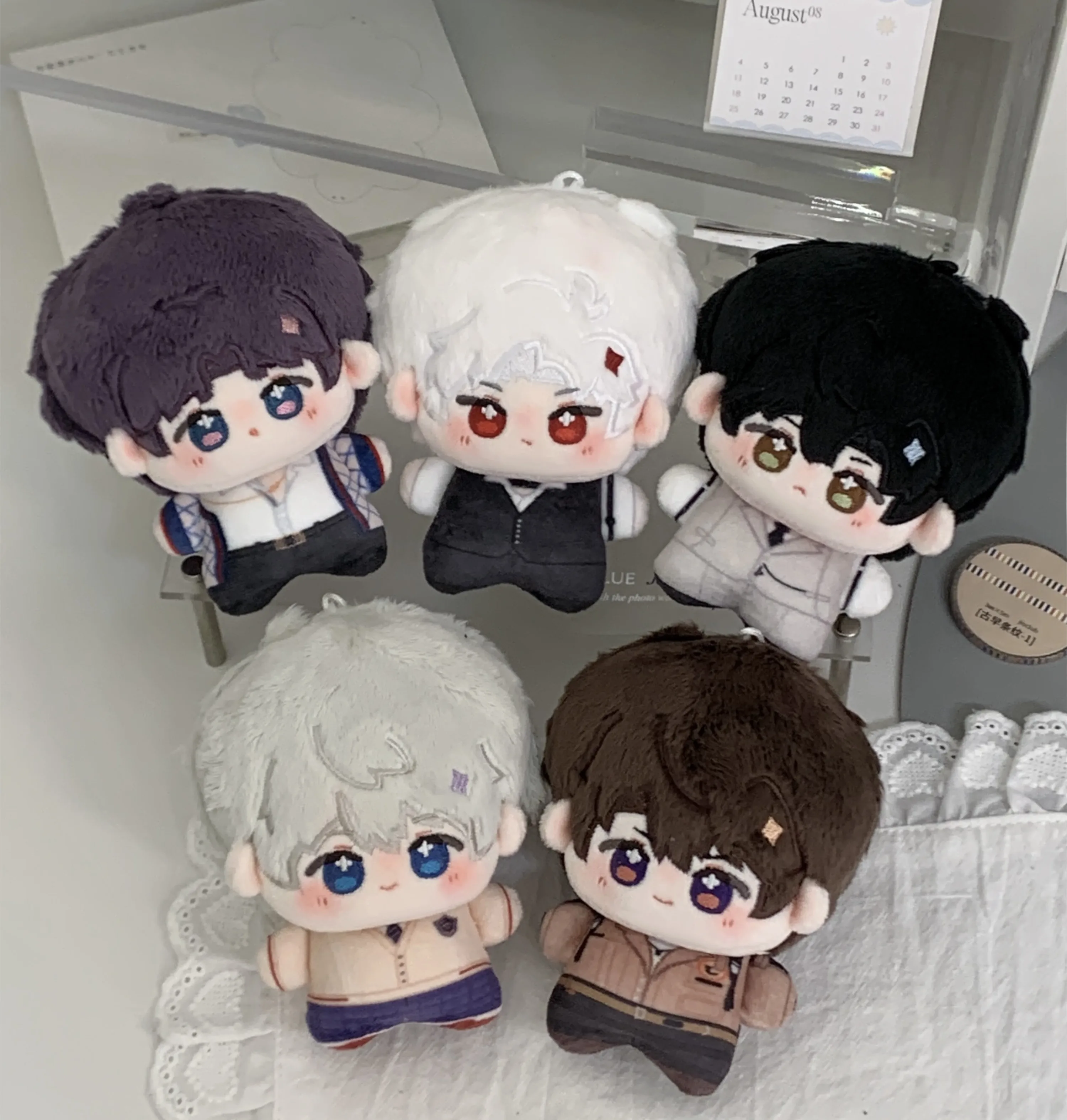 In Magazzino 10 cm Amore e Spazio Profondo Sylus Rafayel Zayne Caleb Xavier Peluche Ripiene Vestiti per Bambole Gioco Anime Portachiavi Borsa Giocattolo Per Bambini