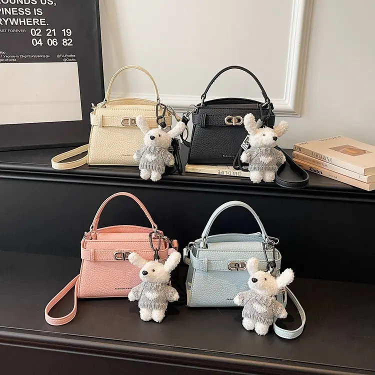 

Classic Parisian Commuter Diaper Bag For Women Elegant Leather Crossbody Handbag Designer Unique Retro Shoulder Tote Large