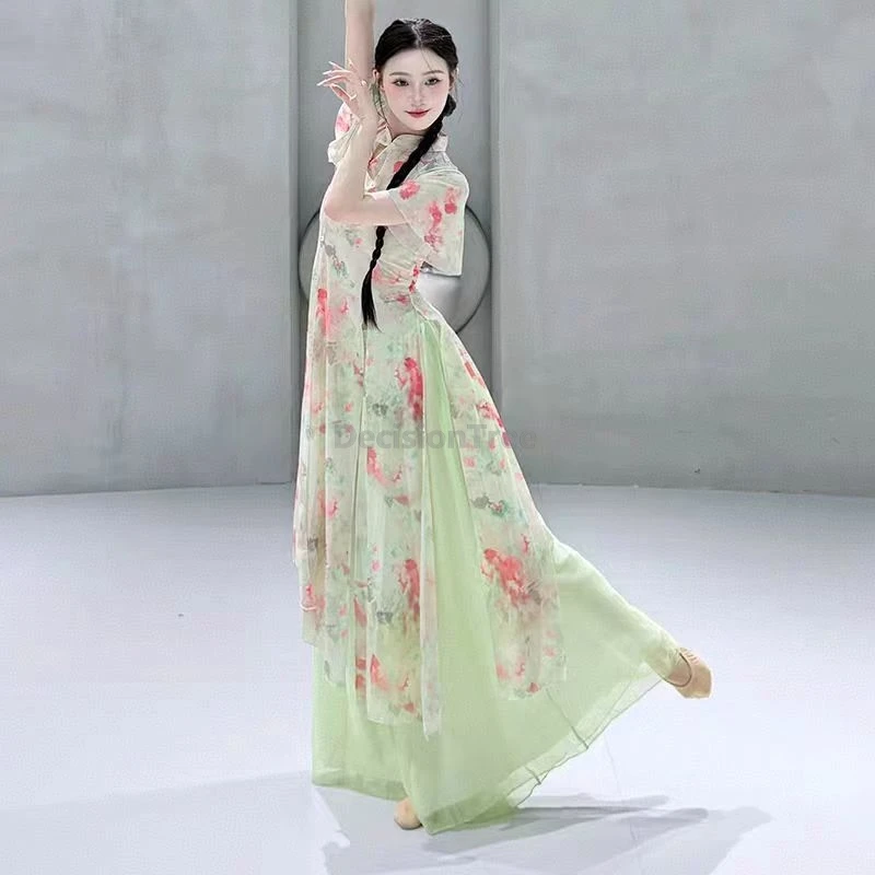 

2025 fashionable floral printed dancing qipao set chinese women's daily dance practice costume slim fitting temperament outfit