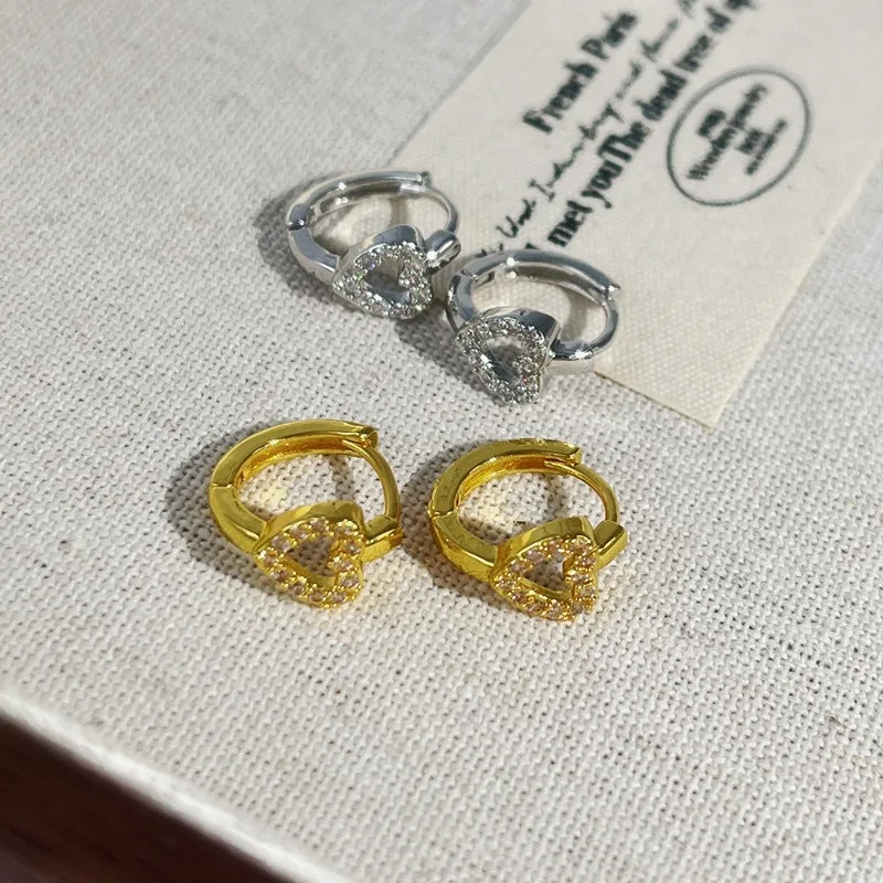 Lnngy Niedlicher hohler Herz-Moissanit-Creolen für Frauen, 925er Sterlingsilber, glänzende Ohrstecker, modischer Ohrschnallen-Schmuck