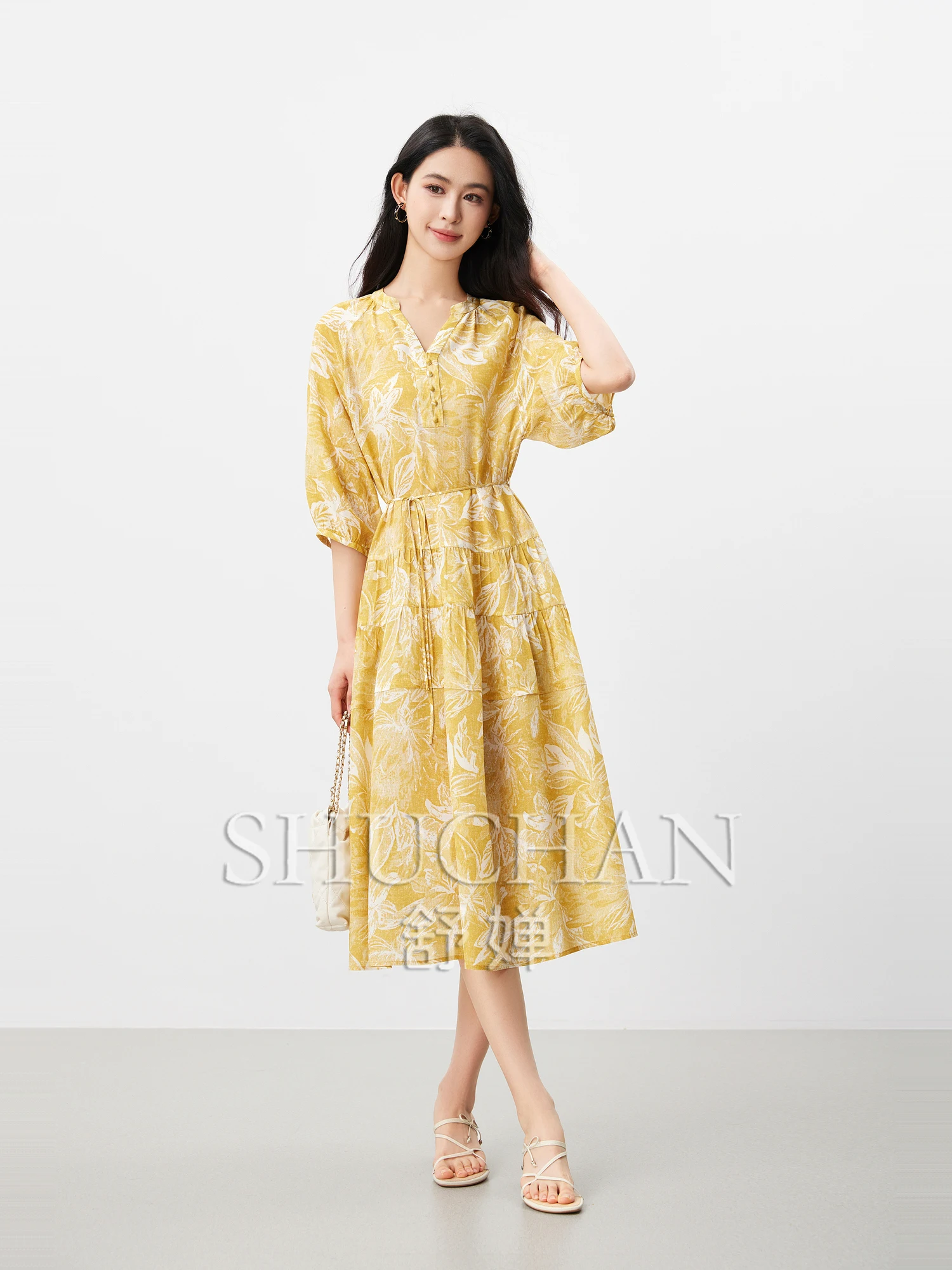 

Good Quality, Fragrant Lemon Whispering 16 Mmi Double Crepe Silk, Elegant V-neck Printed Dress 25 Summer