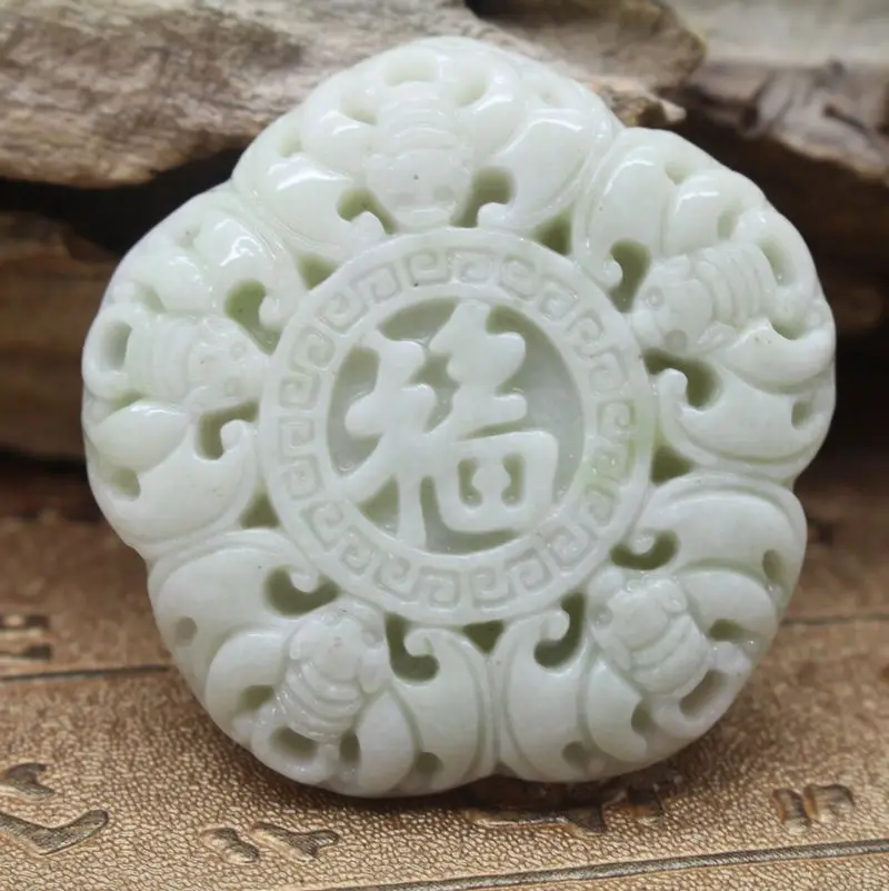 

Natural Lantian Yufu Zi Pendant Boutique Jewelry Men and Women White Flower -colored Jade Pendant